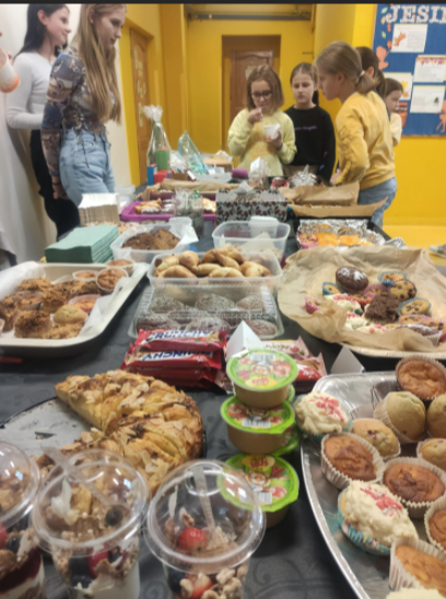 CIASTA KIERMASZ UCZNIOWIE