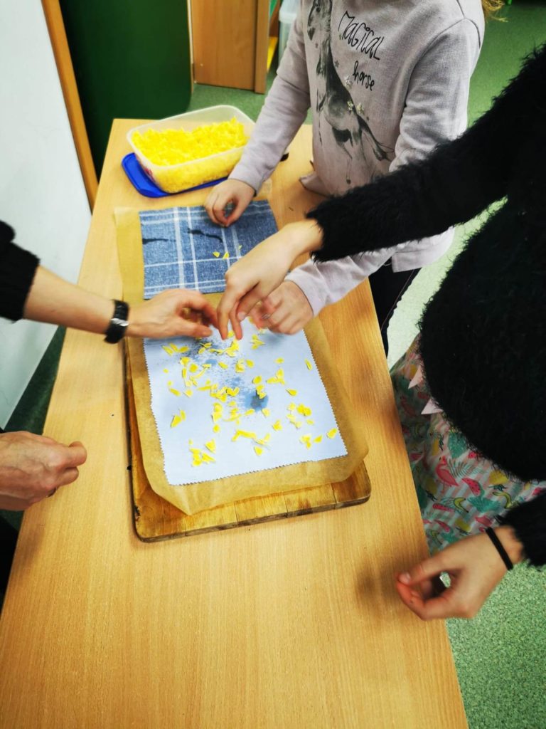 tworzenie wyrobów z wosku