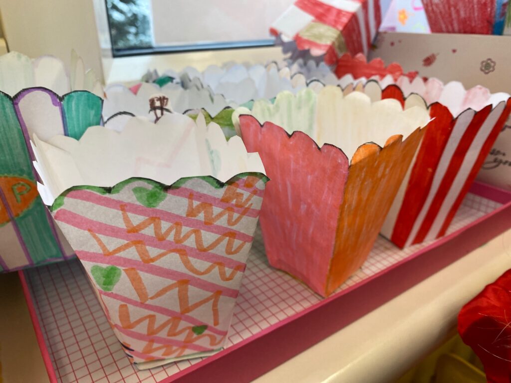 pudełka z popcornem