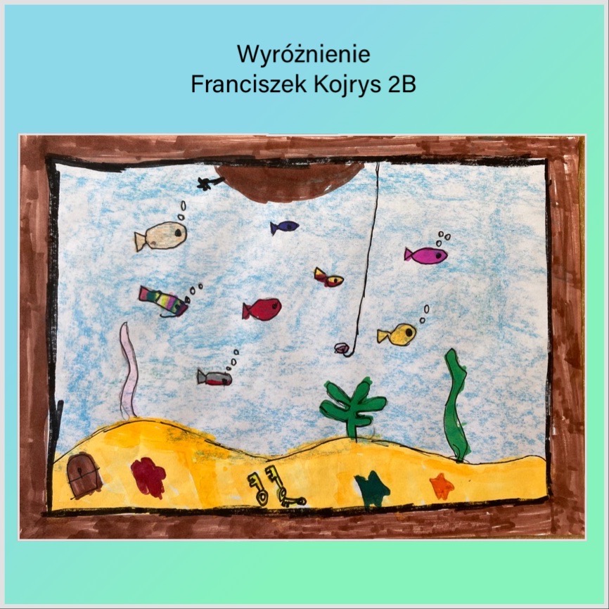 Na zdjęciu widać podwodny świat ryb. Ryby pływają przy dnie jeziora, a na dnie 3 złote klucze. Widać również dno łódki i haczyk z żyłką.