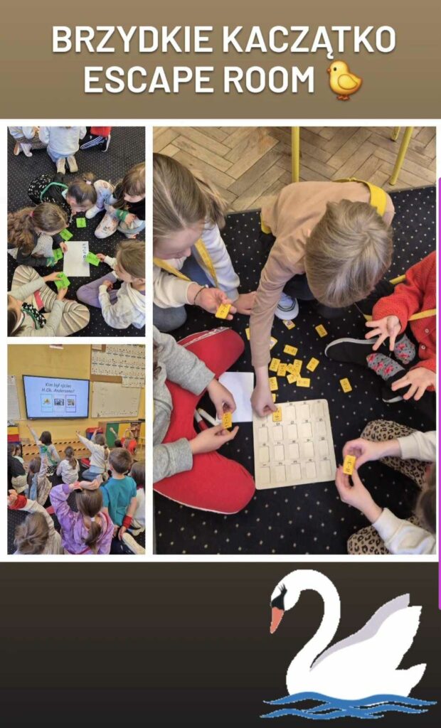 Trzy zdjęcia przedstawiają dzieci uczestniczące w zabawie edukacyjnej „Brzydkie kaczątko – escape room”. Na pierwszym zdjęciu dzieci siedzą w grupie na dywanie, rozwiązując zagadki z kolorowymi karteczkami. Drugie zdjęcie pokazuje dzieci pracujące z żółtymi klockami z liczbami i specjalną planszą logiczną. Na trzecim zdjęciu uczniowie siedzą przed tablicą multimedialną, na której widnieje pytanie: „Kim był ojciec H.Ch. Andersena?”. W tle grafika przedstawiająca białego łabędzia i tekst: „BRZYDKIE KACZĄTKO ESCAPE ROOM” z ikoną żółtego kaczątka.